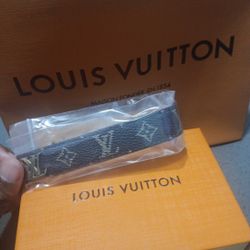Men’s Louis Vuitton LV Slim Bracelet (Price Negotiable)