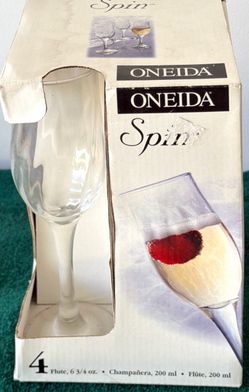 Oneida “Spin” Clear Crystal Champagne Flutes-Set of 4-New!
