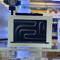 16” MacBook Pro M4 Max Nano Texture W/ 64GB/1TB