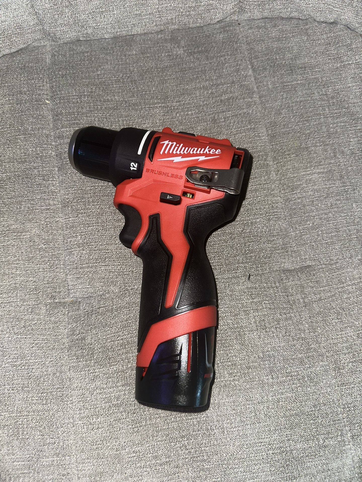 12V Milwaukee Drill Driver & M12 Hackzall (Battery & charger) 