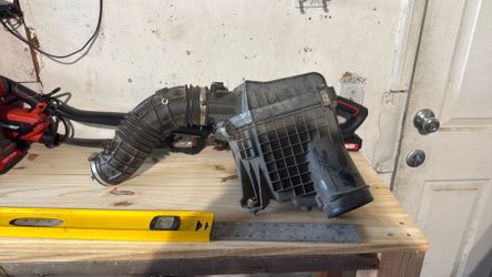 08-2012 Honda accord oem air intake