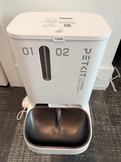 PETKIT YumShare Dual-Hopper Automatic Pet Feeder w/ Camera WiFi – White