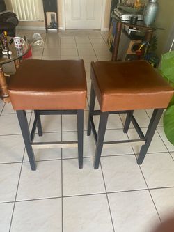 Set of 2 Brown Leather Bar Stools