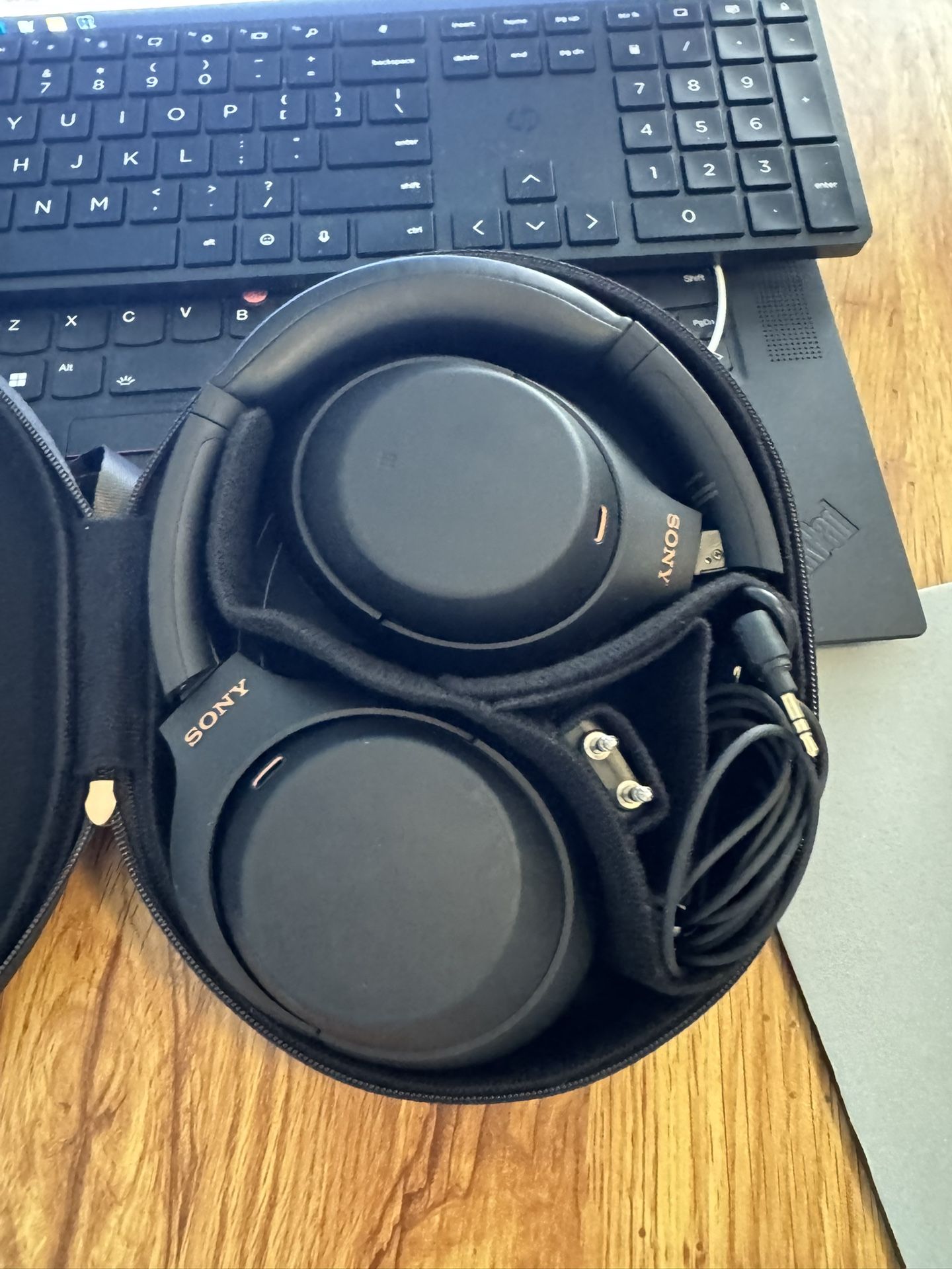 Sony WH-1000XM4 Wireless Premium Noise Canceling Overhead Headphones with Mic for Phone-Call and Alexa Voice Control, Black WH1000XM4
