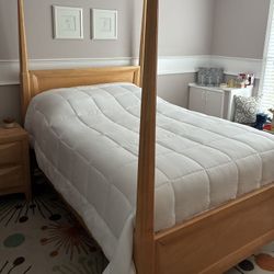 Solid Maple Wood Post Full Size (Double) Bed 