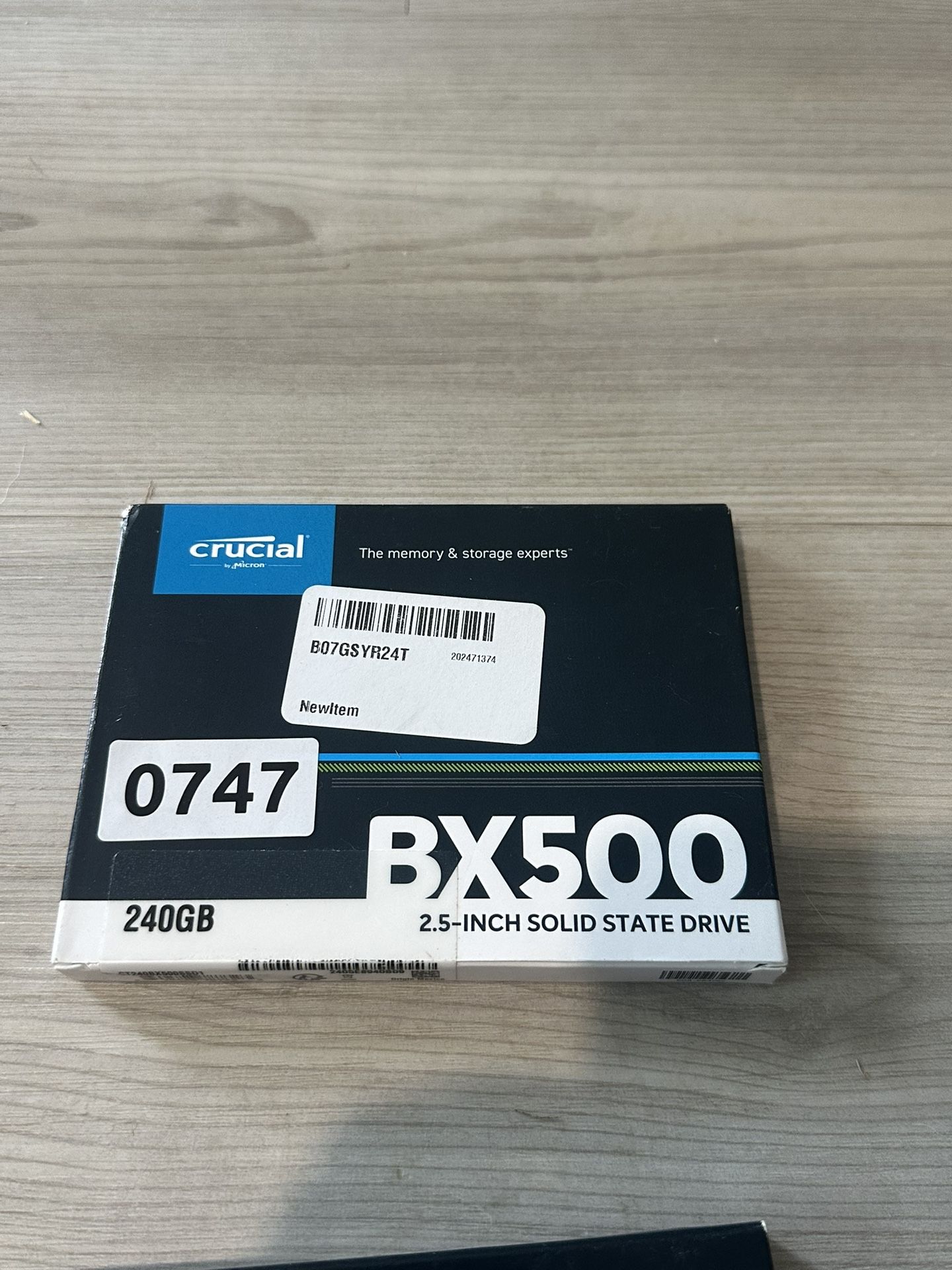 Crucial BX500 240GB 3D NAND SATA 2.5-Inch Internal SSD, up to 540Mb/S - CT240BX5