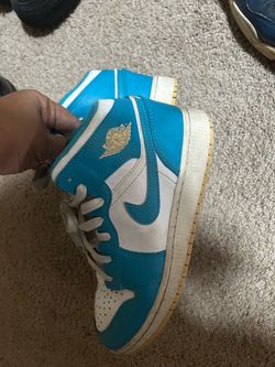 Size 4 Nike