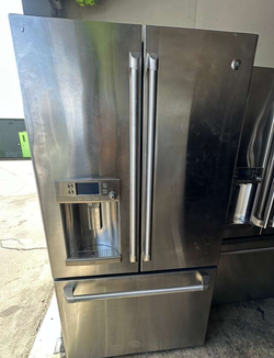 GE French Door Fridge – Stainless, Ice & Water Dispenser