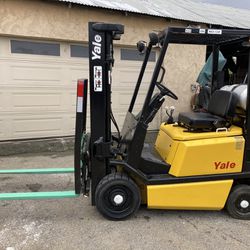 Forklift 5000lbs (READ LISTING)