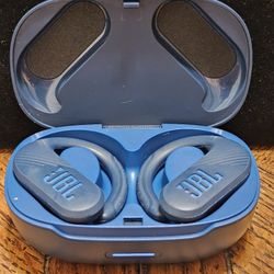 JBL Endurance Peak II True Touch Controls Wireless in-Ear Sport Headphone - Blue
