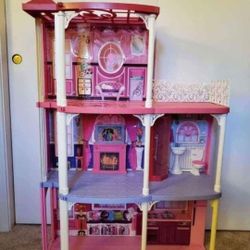 Barbie Dreamhouse 