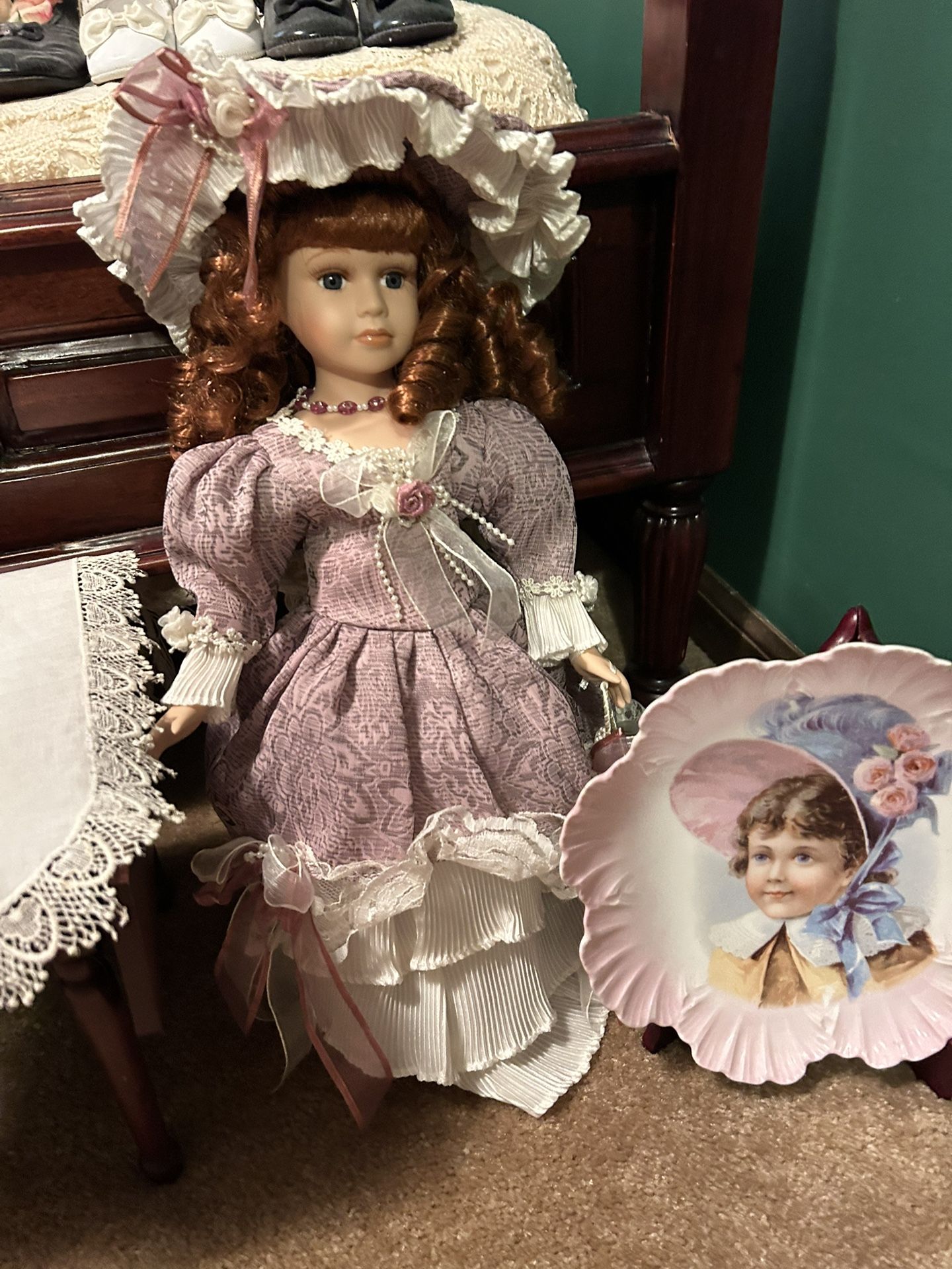 Victorian Doll-plastic