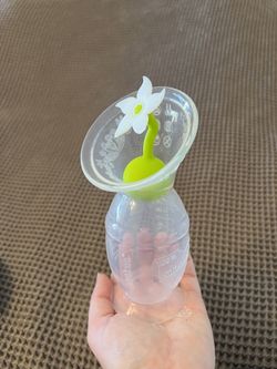 Haakaa Manual Breast Pump w/stopper