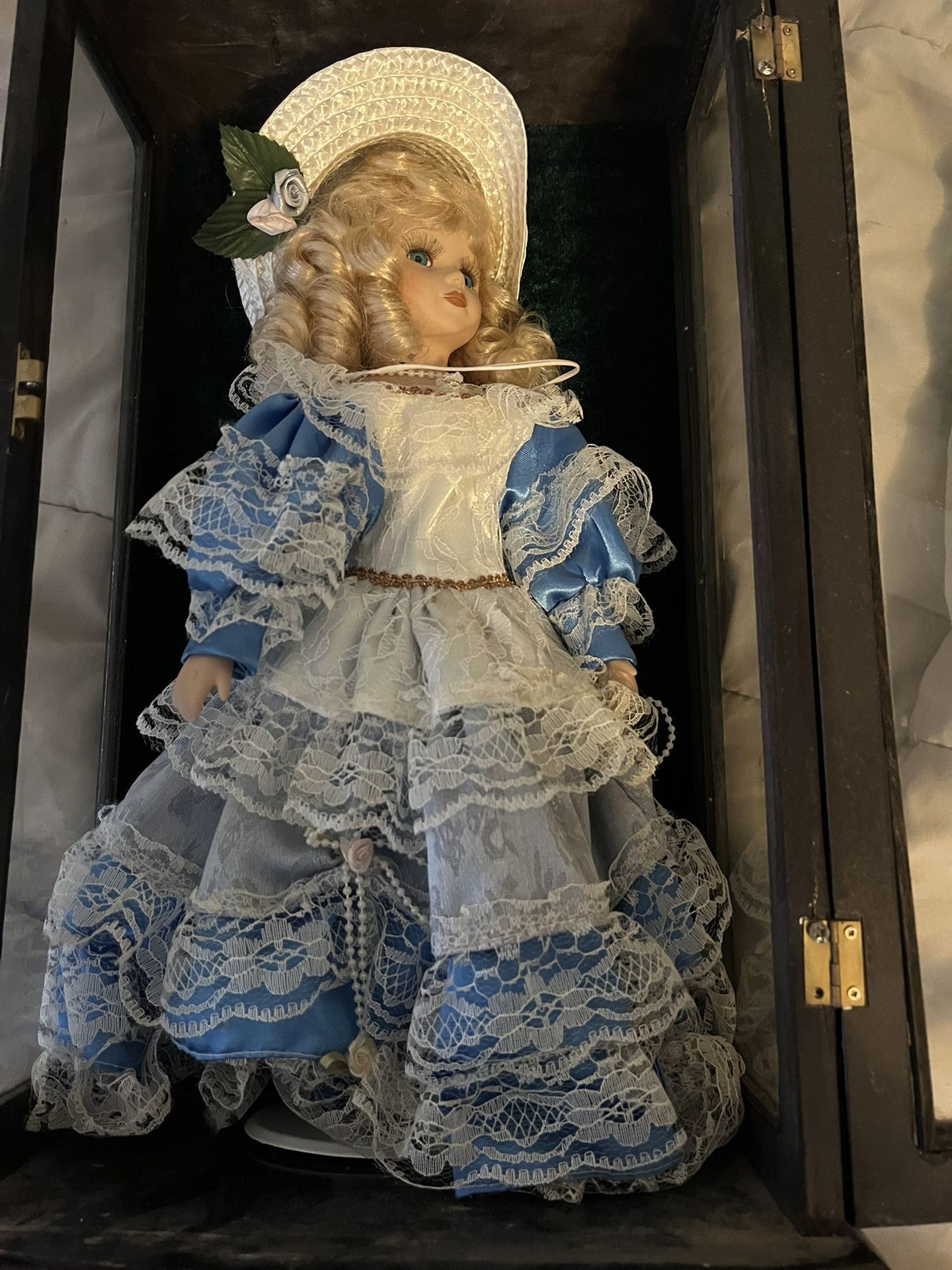 Ashley Belle Doll #mg638 Onyx