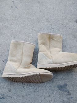 Unisex Suede Boots