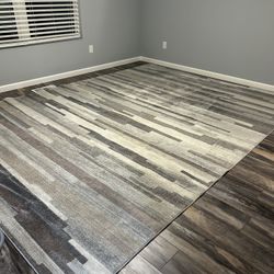 Large 9’ x 12’ Area Rug – Modern Neutral Pattern – $150 (Flexible for Same-Day Pickup)