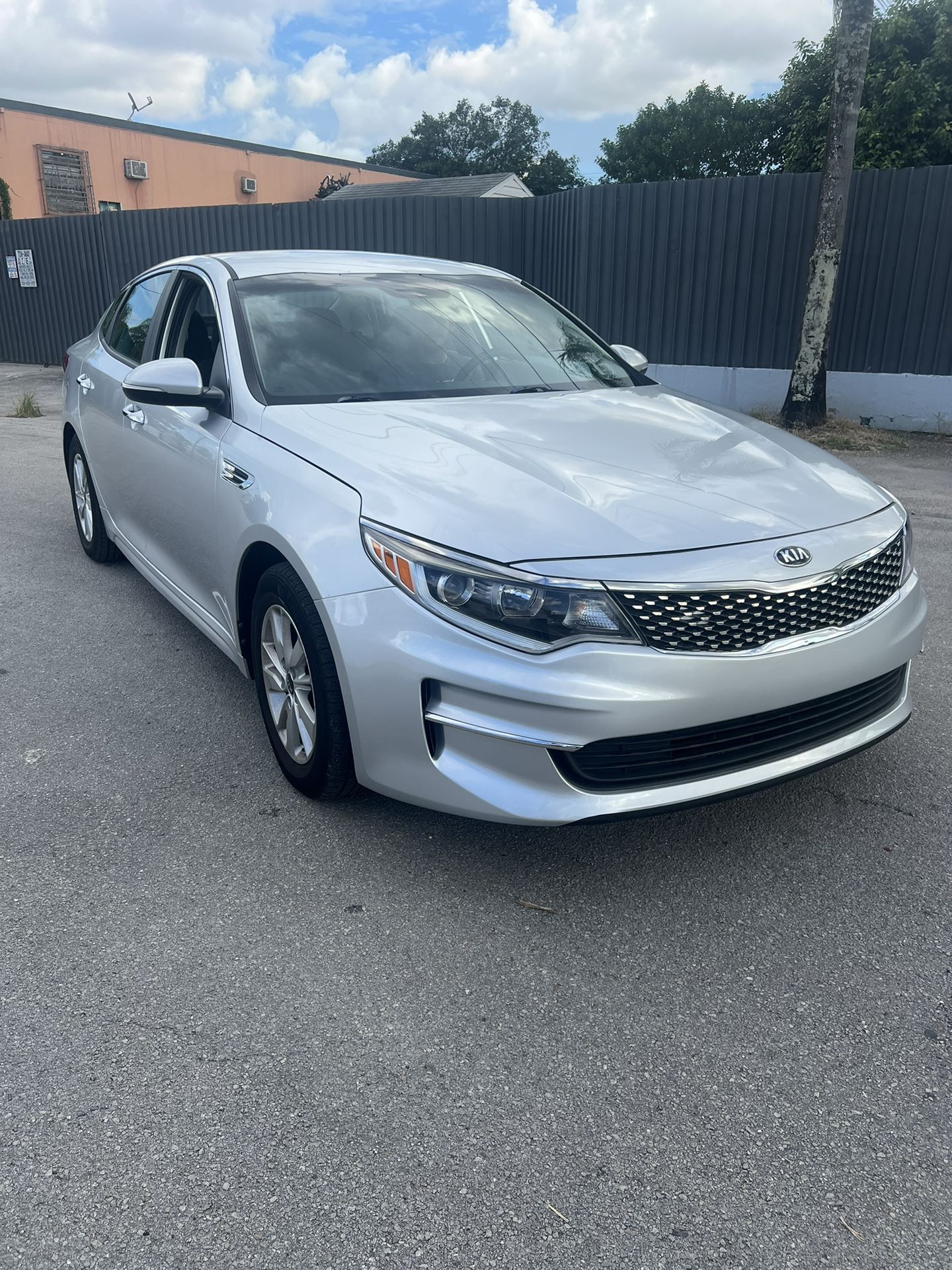 2018 KIA Optima