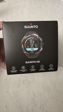 Suunto D5 Brand New NIB Dive Computer Watch all black