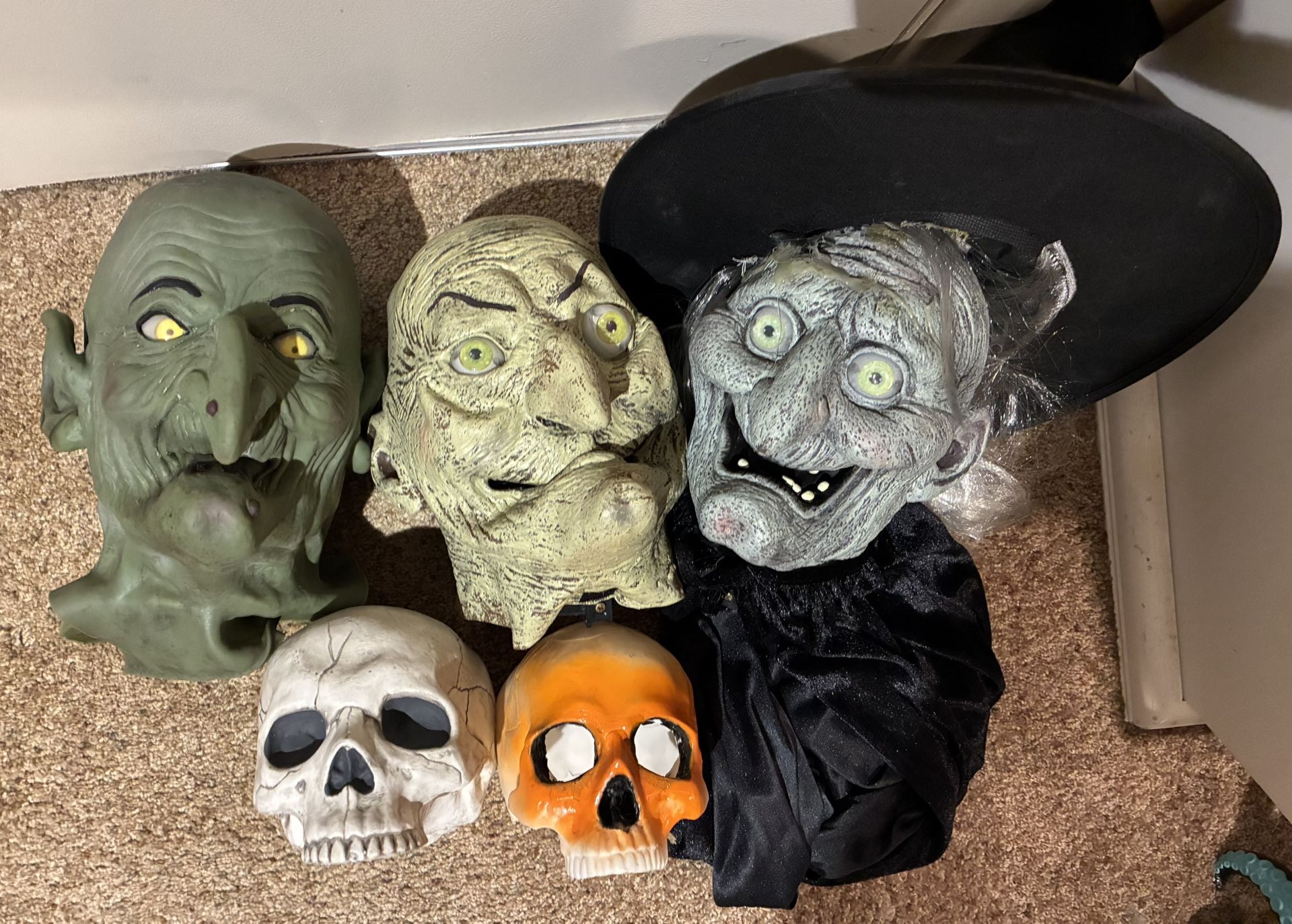 Set of Five Scary Halloween Heads!