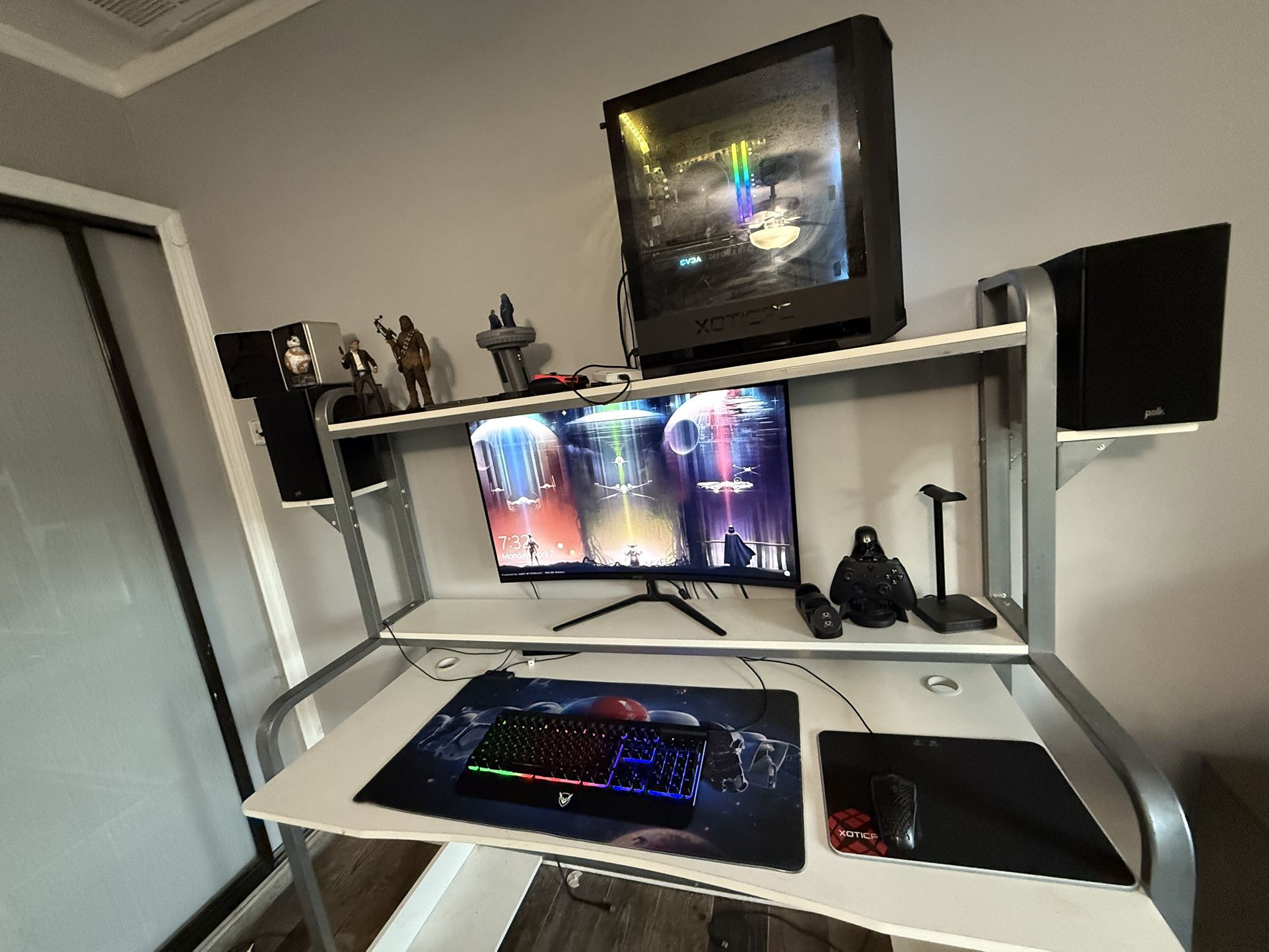 Complete Gaming Set Up