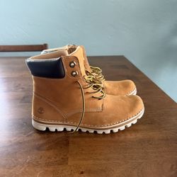 Timberlands (size 6.5) Womens