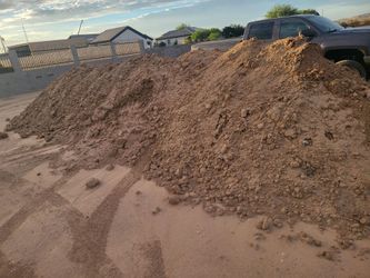 Free dirt 100 CY