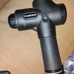 Fusion X Heated Massage Gun - Deep Tissue Muscle Massager for Pain Relief, Enhanced Recovery for Athletes & Percussive Therapy - 5 Powerful Speeds