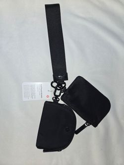 Lulu double pouch wristlet
