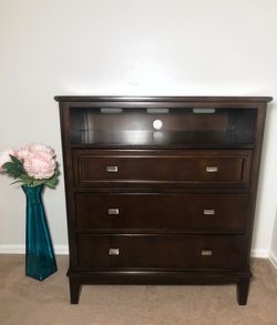 Ashley Furniture Larimer Dark Espresso Flatscreen TV Media Chest Stand Cabinet