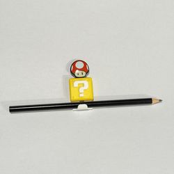 Super Mario Pencil Holder (Nintendo + Kinder Joy Egg Toy) Question Block Pen Clip, Kinder Joy Super Mario Collection