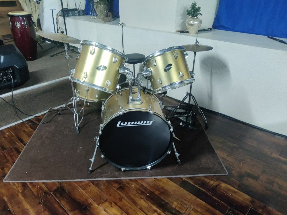 Drum Set 