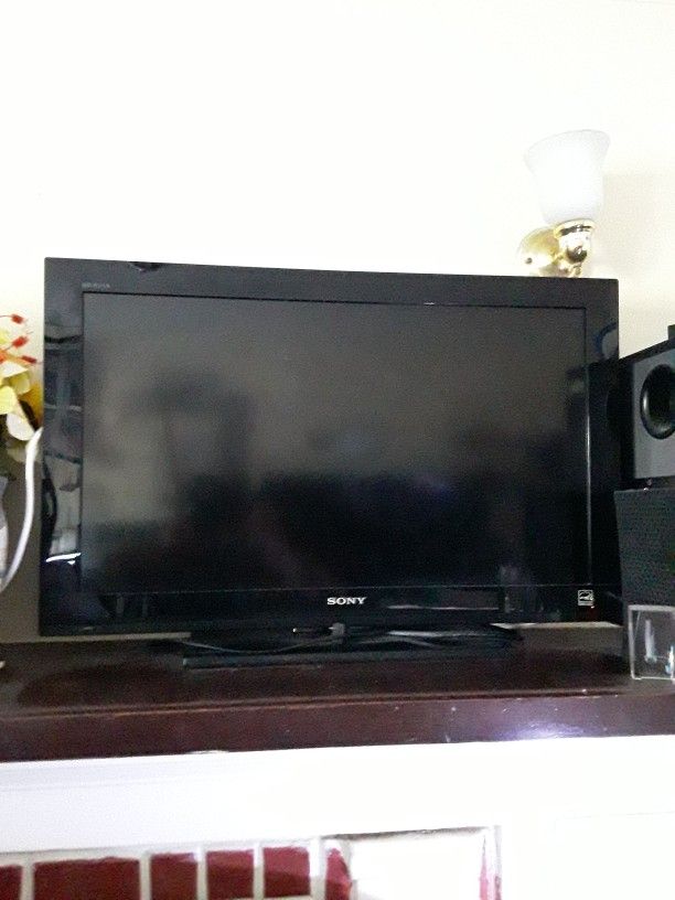 TV 32 In