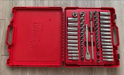 Milwaukee 48-22-9008 3/8" Drive SAE Metric Ratchet Socket Set Incomplete Open Bo