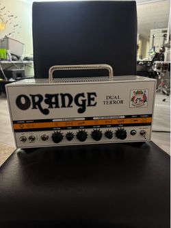 Orange Dual Terror tube head Great condition, sounds amazing—classic Orange tone with plenty of gain. Just downsizing my