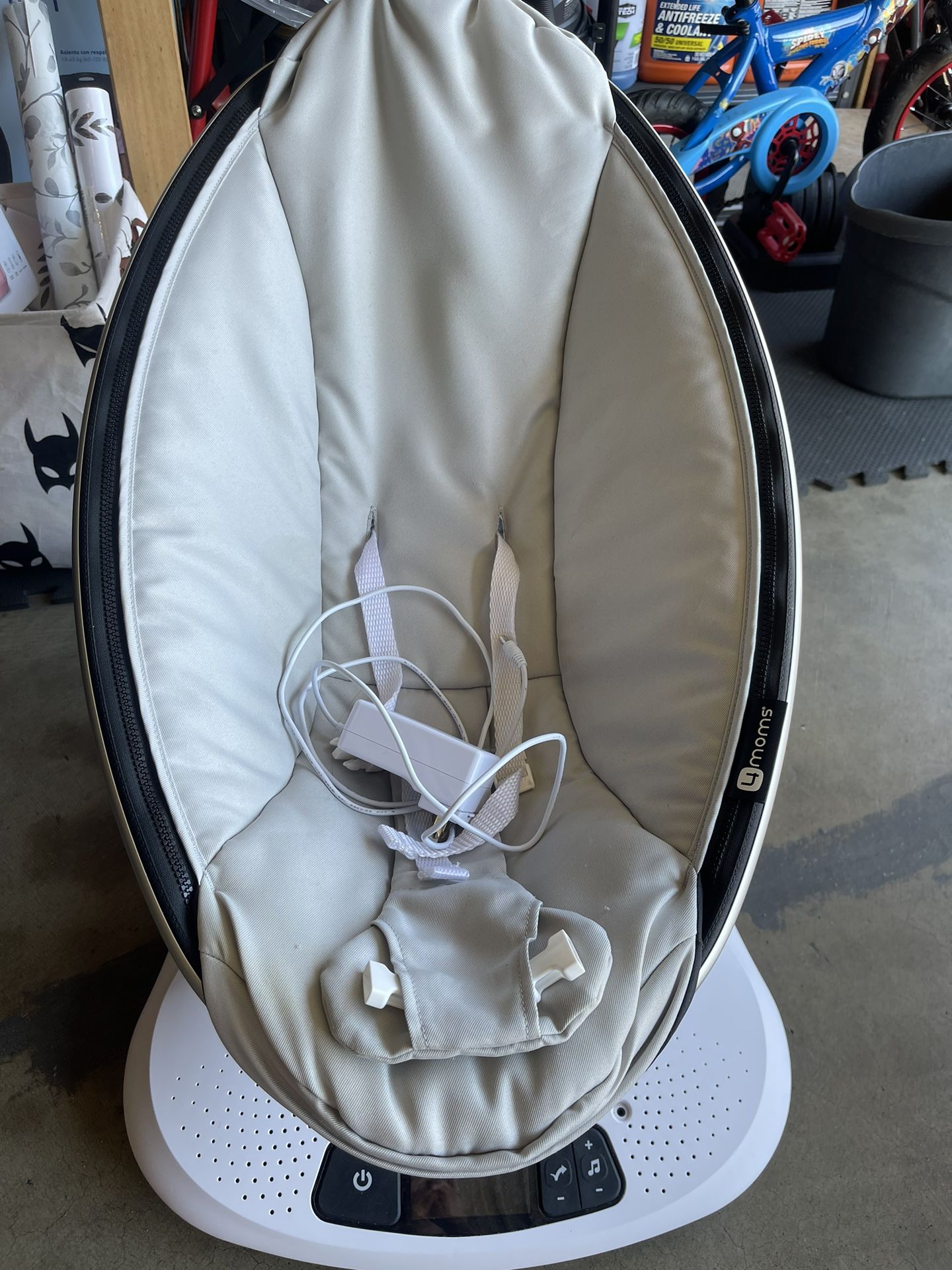 4mom Mamaroo Baby Swing