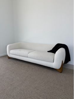 Wade Logan Amala Upholstered 90.5" Sofa