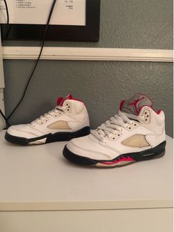 Jordan 5 fire red size 4.5y GS