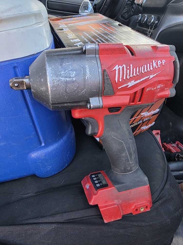 Milwaukee M18 1/2" Fuel Brushless Impact