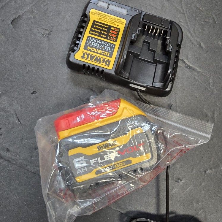 Dewalt FLEXVOLT 20V/60V MAX Lithium-Ion 6.0Ah Battery Pack and charger