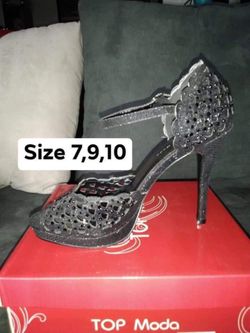 New women’s shoes/heel available in size 7,9,10