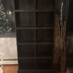 6 Ft x 3 Ft Bookshelf
