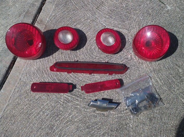 CHEVY COBALT TAIL LIGHTS
