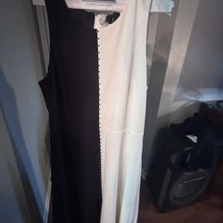 Elegant Black And White Donna Karan Dress