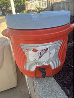 Gatorade Series Drink Dispenser