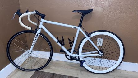 Fixed Gear Road Bike