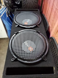 12-in JBL Speaker Subwoofers Asking Price Is $80 Great Deal Great Price No Lower Thank You If You're Interested Text Me If Not Please Don't Waste My