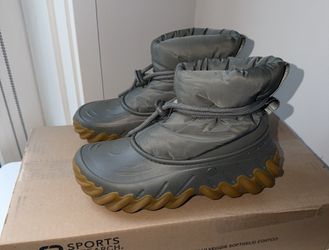 Crocs Echo Boot – Men’s Size 11 – Army Green / Gum Sole – Like New [RARE]