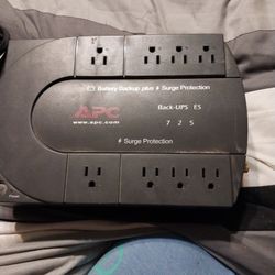 APC POWER BOX BE725BB