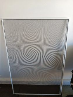 NEW -WINDOW SCREEN,COLOR -WHITE.DIMAN:49"1/2H×33".