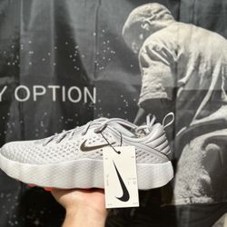 Nike Mind 002 “Gray”